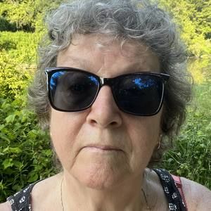 Meet your Posher, Deb